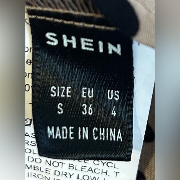 ONE SHOULDER DRESS DALMATIAN PRINT CUT OUT MIDI SHEIN - Picture 9 of 10